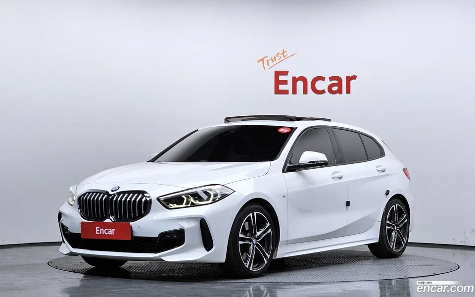 BMW 1 Series 120i M 2022 — фото 1, купить с доставкой в Москву