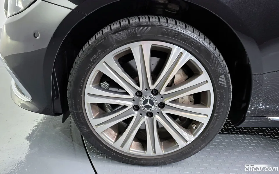 Mercedes-Benz E-Class E450 4MATIC 2022 — миниатюра 2