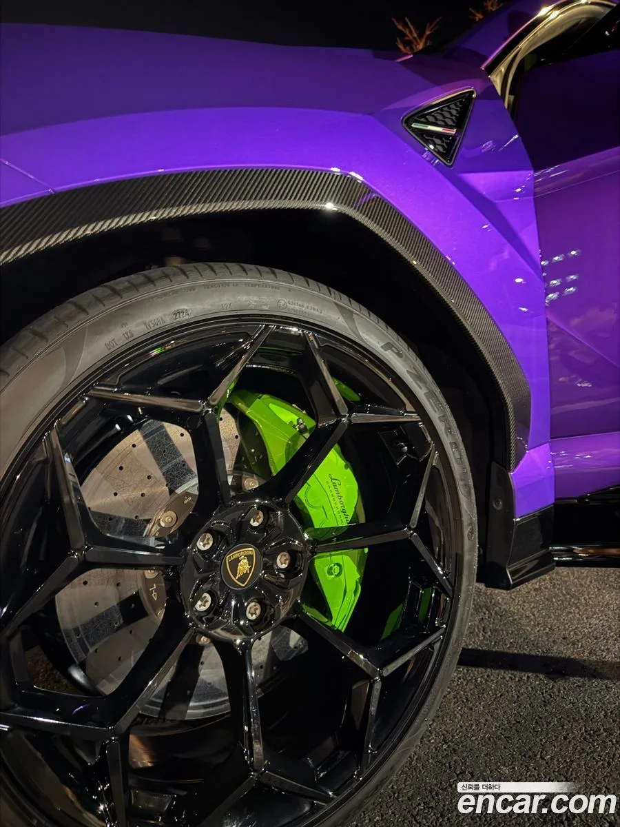 Lamborghini Urus 4.0 V8 2024 — thumbnail 5