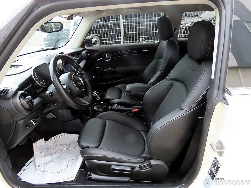 MINI Cooper S 2022 — миниатюра 2