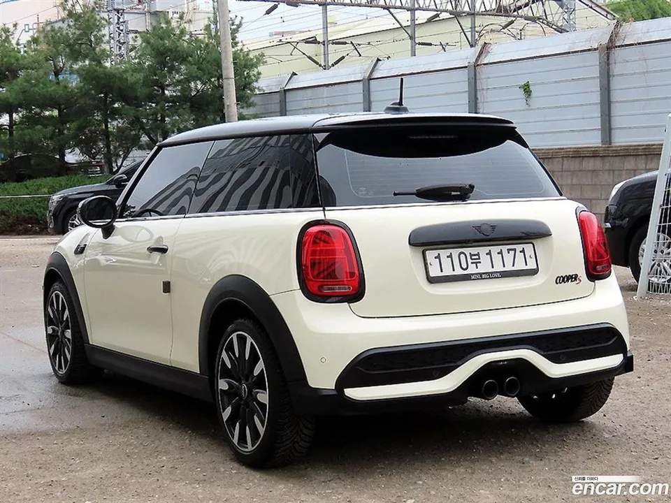 MINI Cooper S 2022 — миниатюра 3