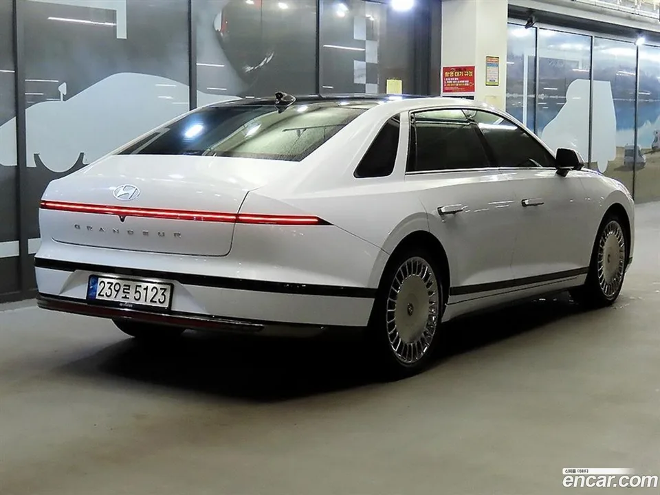 Hyundai Grandeur Hybrid 2023 — миниатюра 4