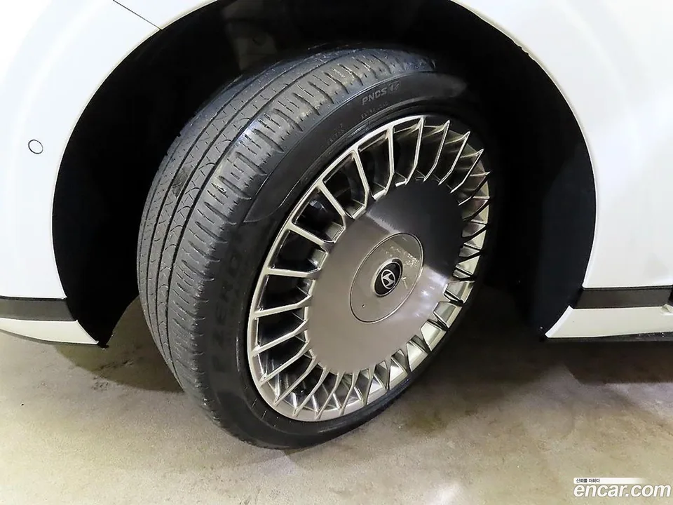 Hyundai Grandeur Hybrid 2023 — фото 1, купить с доставкой в Москву