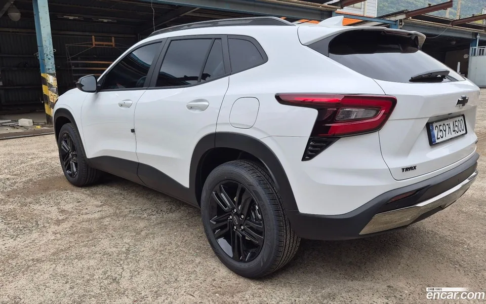 Chevrolet Trax Crossover 1.2 ACTIV 2026 — миниатюра 2