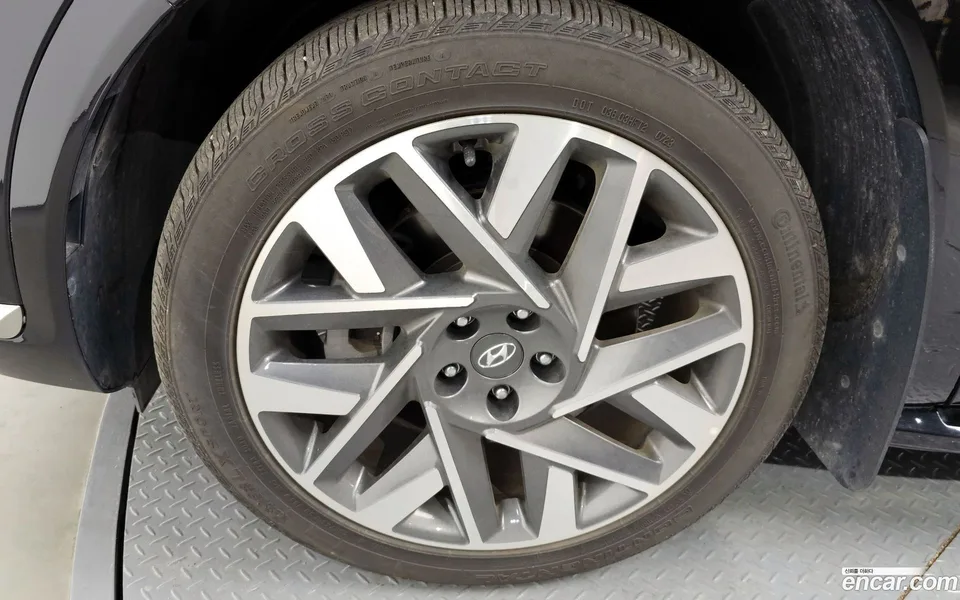 Hyundai SantaFe 2.5T 2WD 2023 — миниатюра 2
