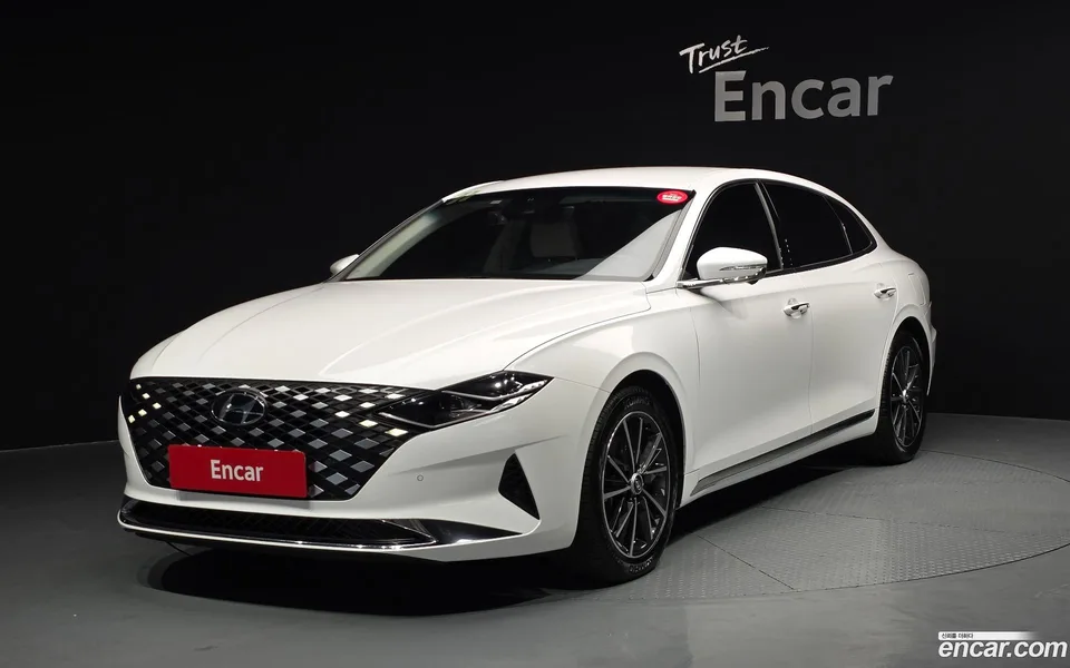 Hyundai Grandeur IG 2.5 2022 — фото 1, купить с доставкой в Москву