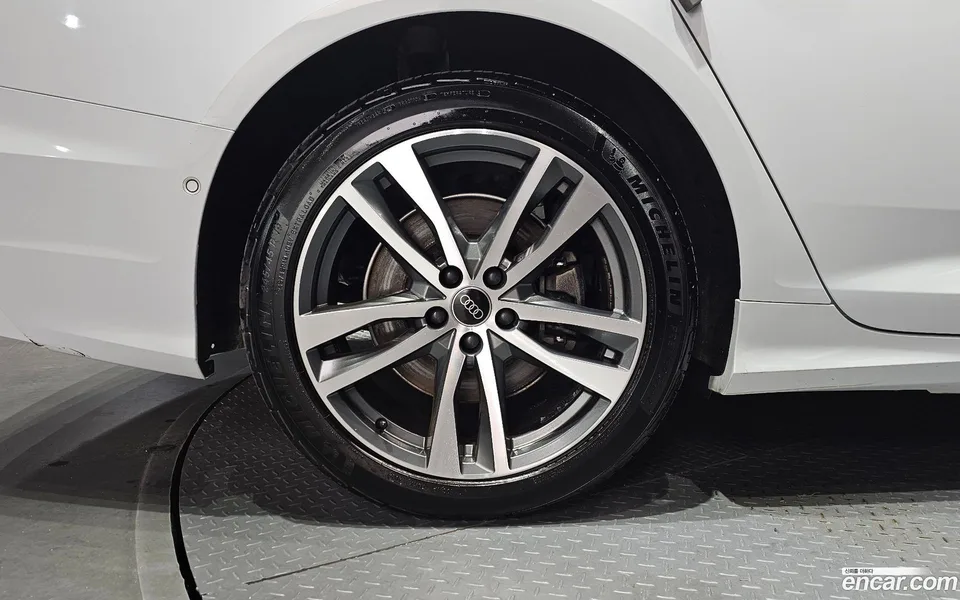 Audi A6 45 TFSI 2023 — миниатюра 2