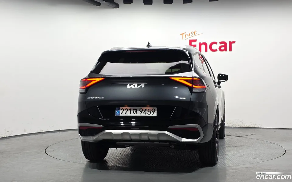 Kia Sportage Hybrid 2WD 2024 — миниатюра 4