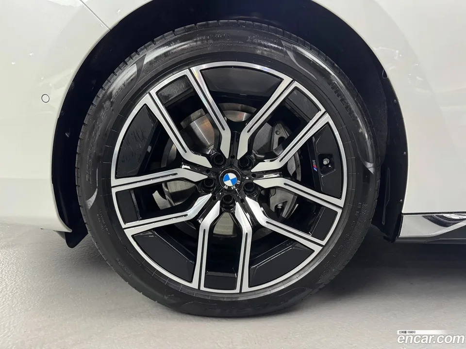 BMW 7 Series 740d xDrive M 2025 — миниатюра 2