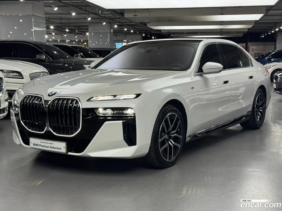 BMW 7 Series 740d xDrive M 2025 — фото 1, купить с доставкой в Москву