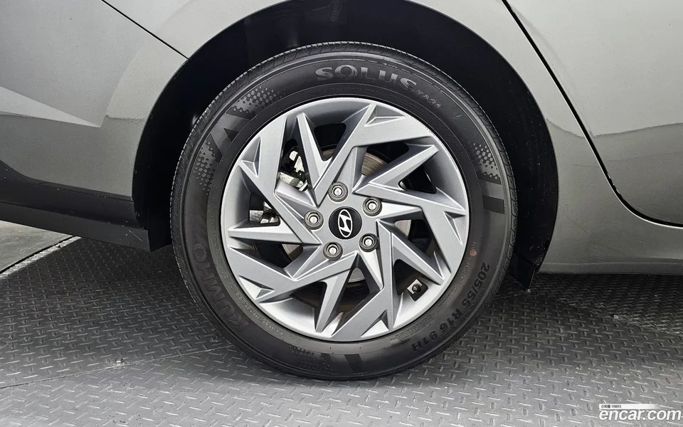 Hyundai Avante CN7 1.6 2023 — миниатюра 2