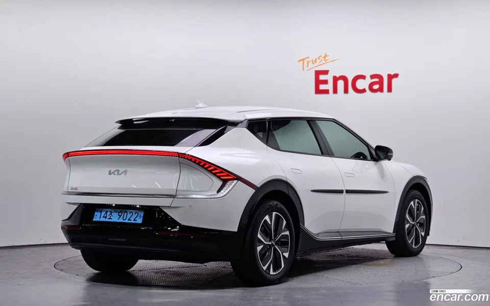 Kia EV6 4WD 2024 — миниатюра 2