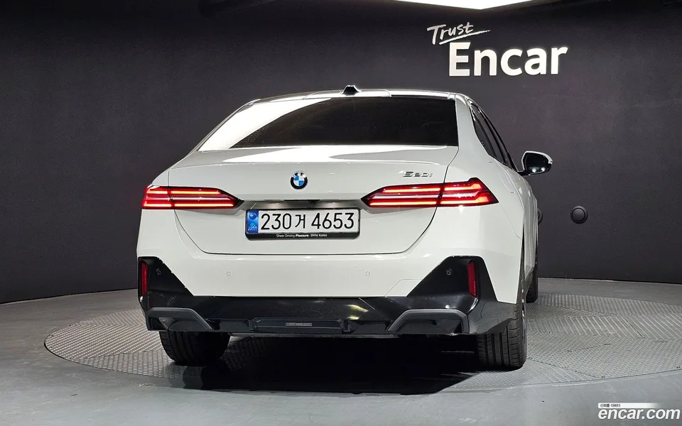 BMW 5 Series 520i M 2025 — миниатюра 4