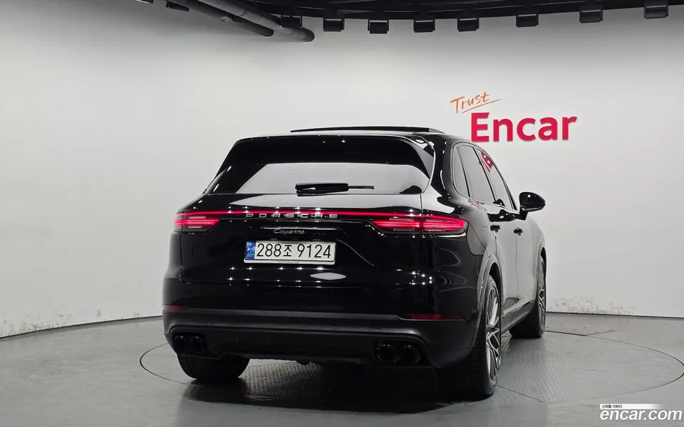 Porsche Cayenne 3.0 2023 — миниатюра 4