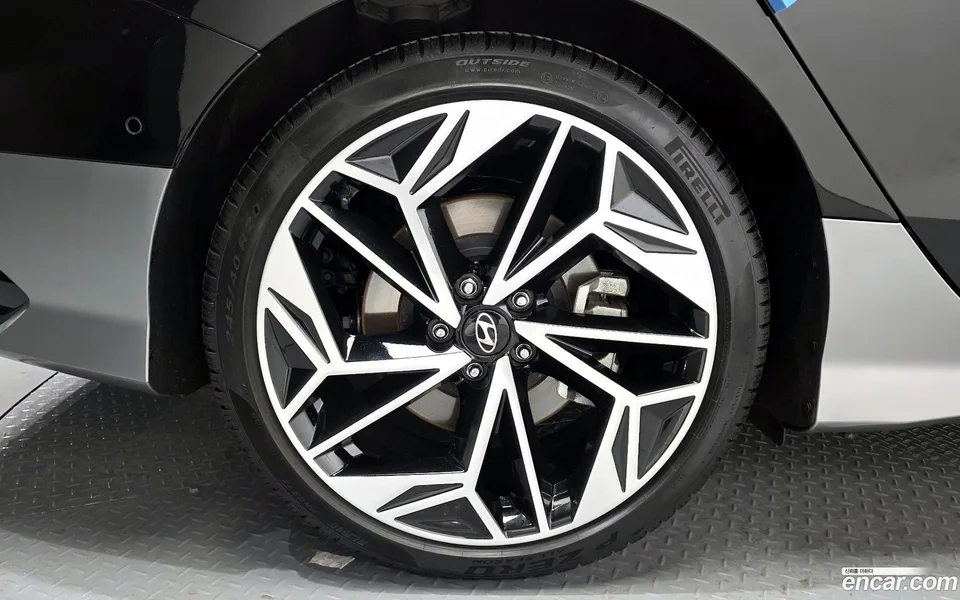 Hyundai Ioniq 6 2022 — миниатюра 5