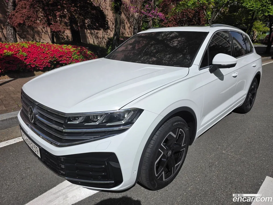 Volkswagen Touareg 3.0 TDI 2025 — фото 1, купить с доставкой в Москву