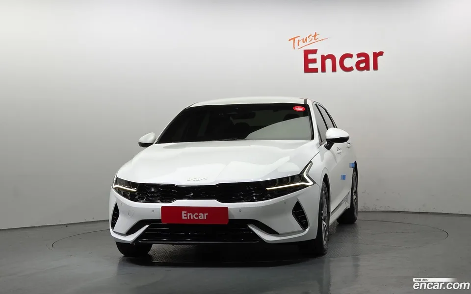 Kia K5 Hybrid 2023 — миниатюра 3