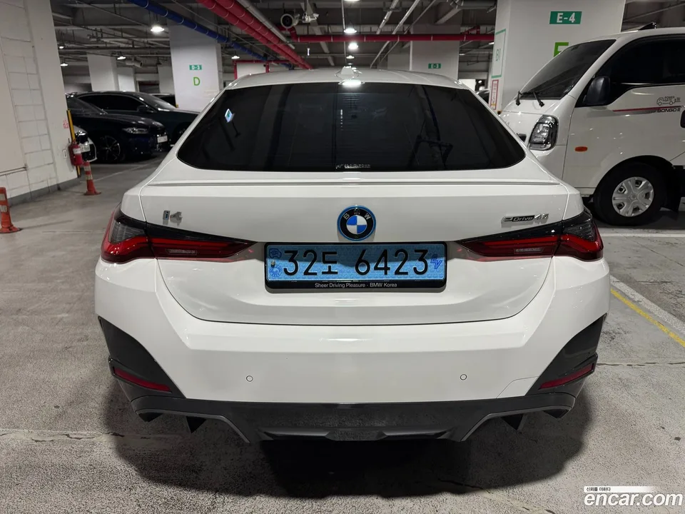 BMW i4 eDrive40 M 2023 — миниатюра 4