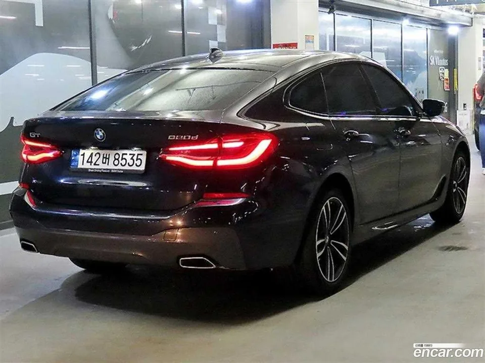 BMW 6 Series GT 620d xDrive M 2023 — thumbnail 4