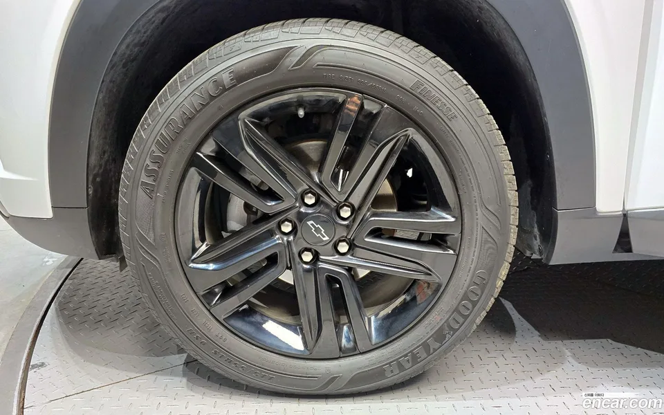Chevrolet Trax Crossover 1.2 ACTIV 2023 — миниатюра 2