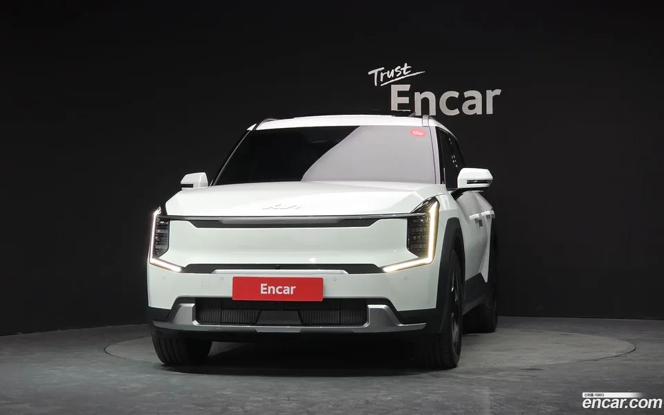 Kia EV9 2WD 2025 — миниатюра 3