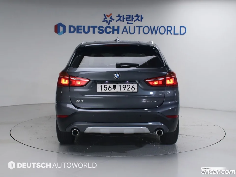 BMW X1 xDrive 20i xLine 2022 — миниатюра 4