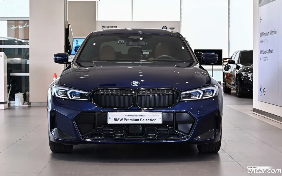 BMW 3 Series 320i M 2025 — фото 1, купить с доставкой в Москву