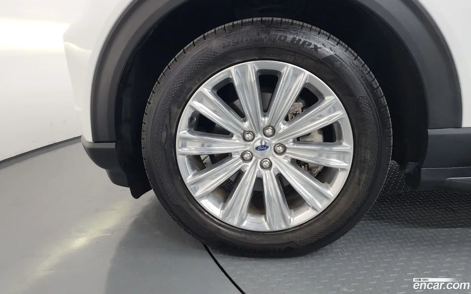 Ford Explorer 2.3 4WD 2022 — миниатюра 2