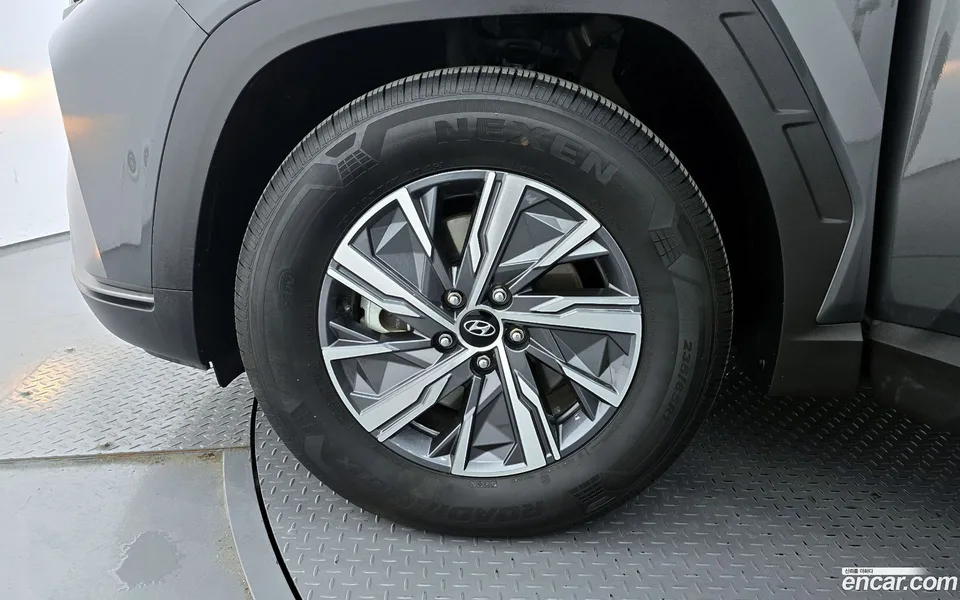 Hyundai Tucson Hybrid 2WD 2023 — миниатюра 5