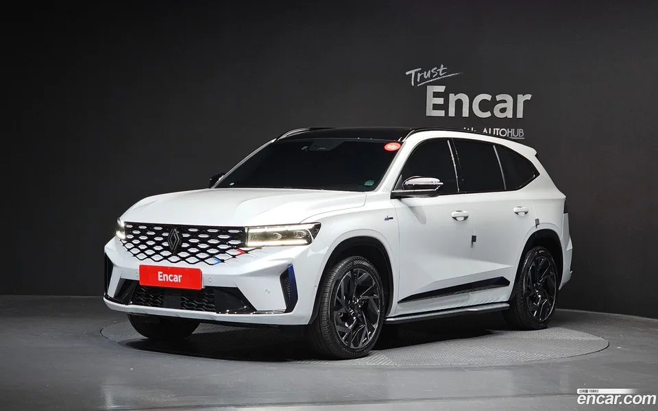 Renault Samsung Grand Koleos 1.5 E-TECH 2WD 2025 — фото 1, купить с доставкой в Москву