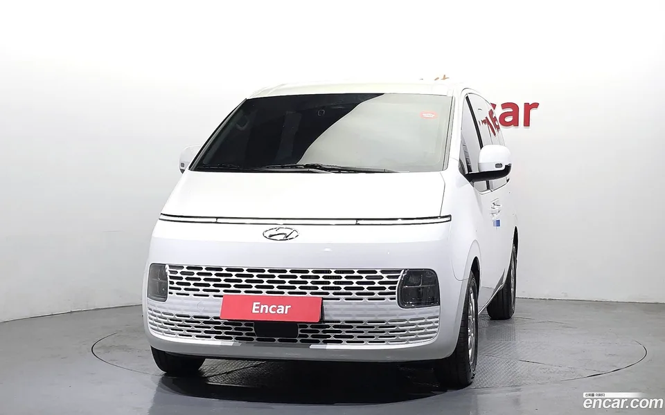Hyundai Staria 5 2023 — миниатюра 3