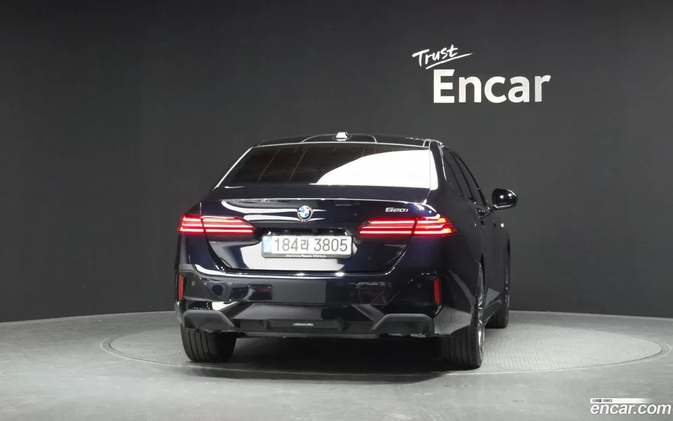 BMW 5 Series 520i M 2025 — миниатюра 4
