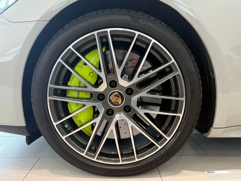 Porsche Panamera (971) 4.0 S E- 2023 — миниатюра 2