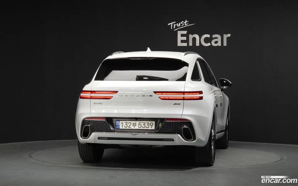 Genesis GV70 2.5T AWD 2023 — миниатюра 4