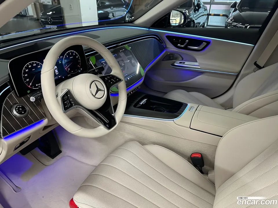 Mercedes-Benz E-Class E300 4MATIC 2026 — миниатюра 4