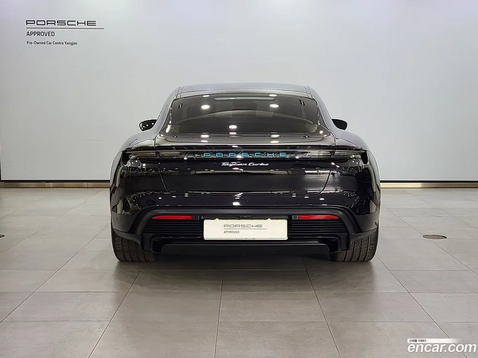 Porsche Taycan 2024 — миниатюра 4