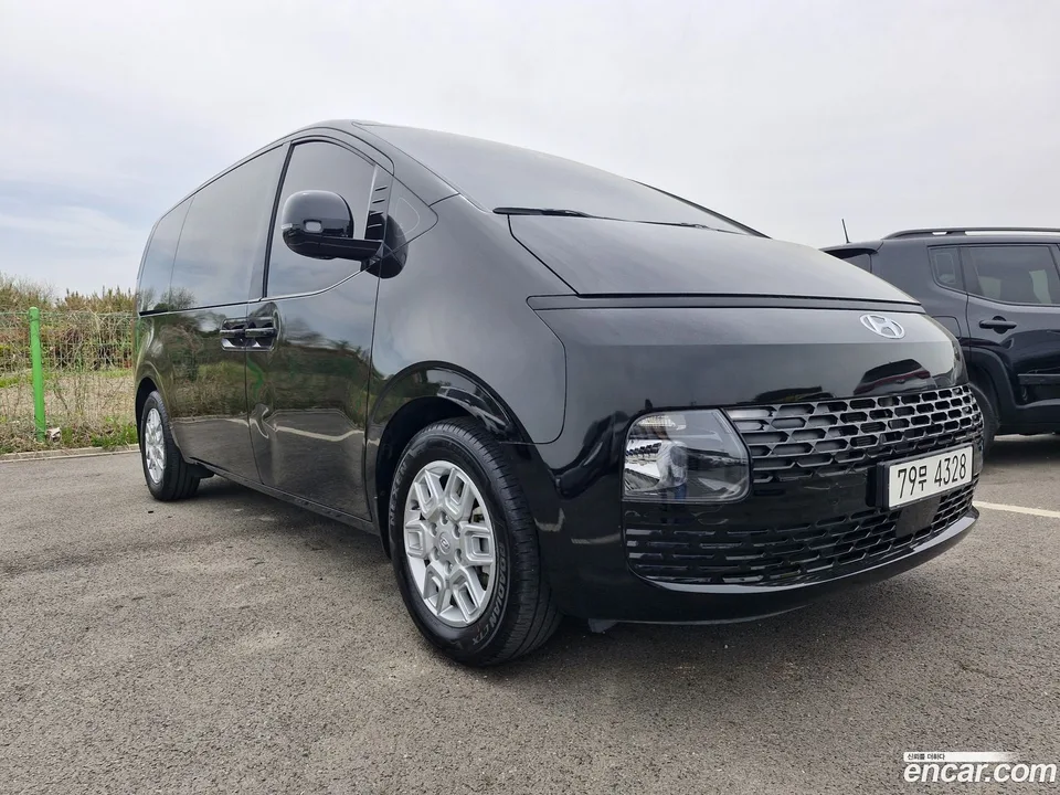 Hyundai Staria 11 2022 — миниатюра 3