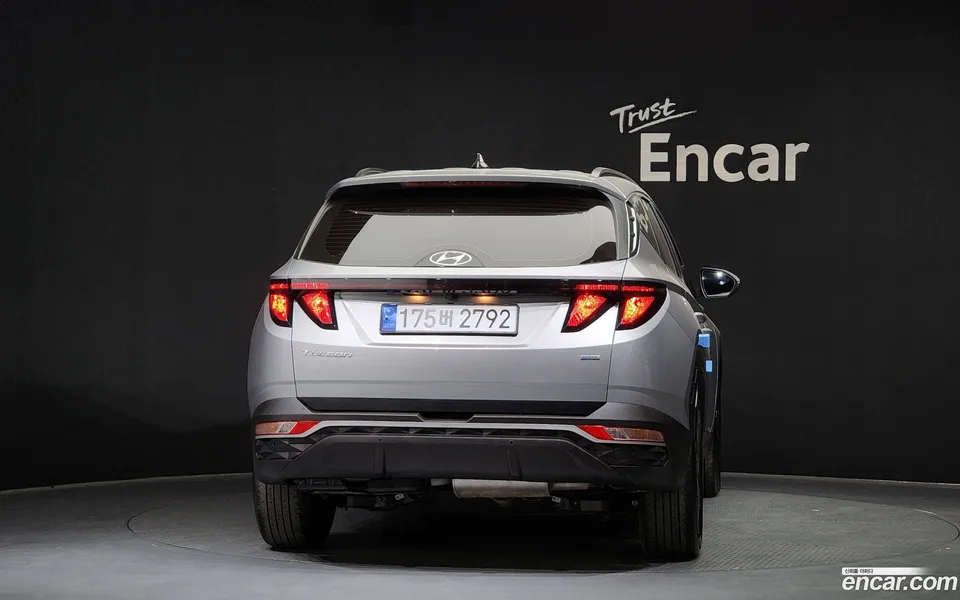 Hyundai Tucson 2.0 4WD 2023 — миниатюра 4