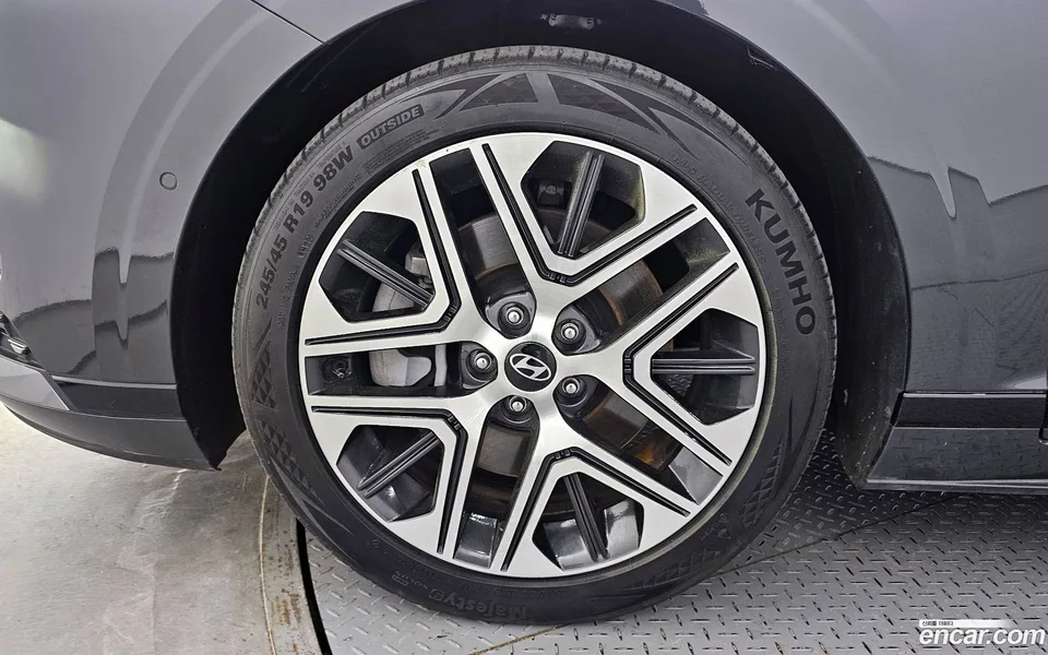 Hyundai Grandeur 3.5 2WD 2023 — миниатюра 2