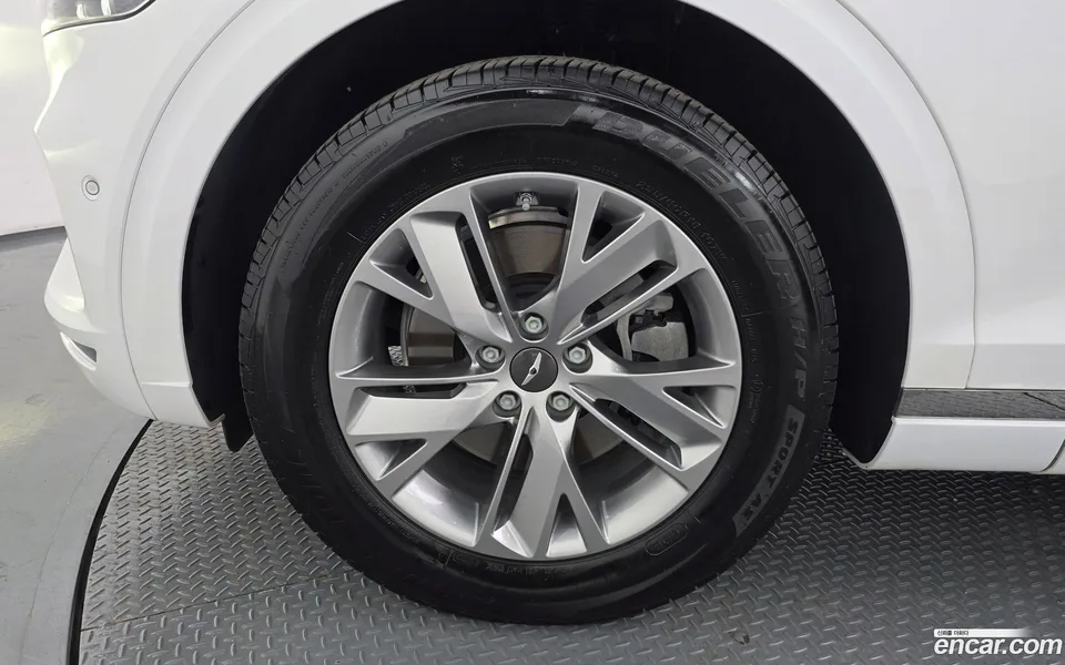 Genesis GV70 2.5T AWD 2023 — миниатюра 2