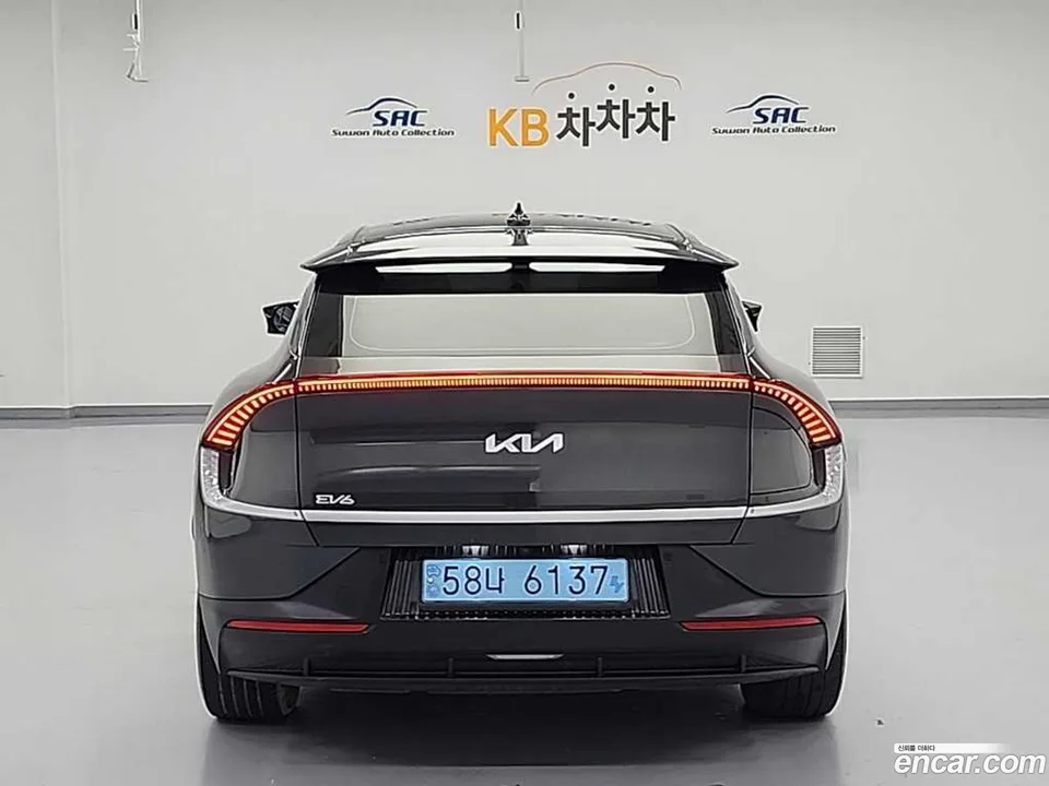 Kia EV6 4WD 2022 — миниатюра 3