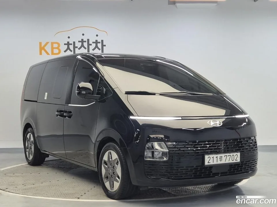 Hyundai Staria 9 2022 — миниатюра 4