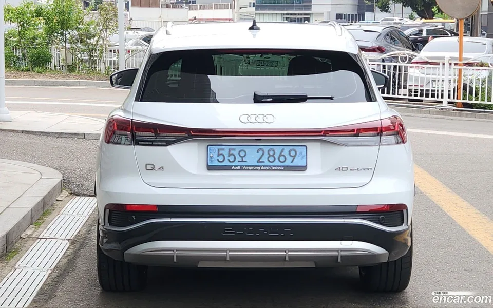 Audi Q4 e-tron 40 2023 — миниатюра 4