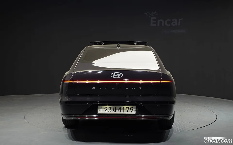 Hyundai Grandeur 2.5 2WD 2023 — миниатюра 4