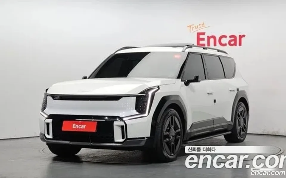 Kia EV9 4WD 2023 — фото 1, купить с доставкой в Москву