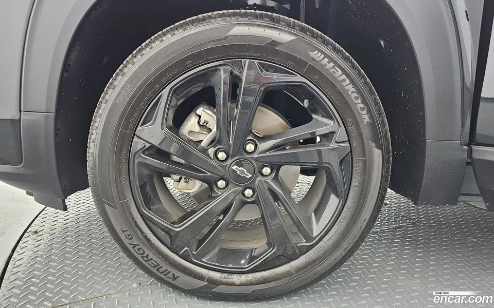 Chevrolet Trailblazer 1.3 4WD 2023 — миниатюра 2