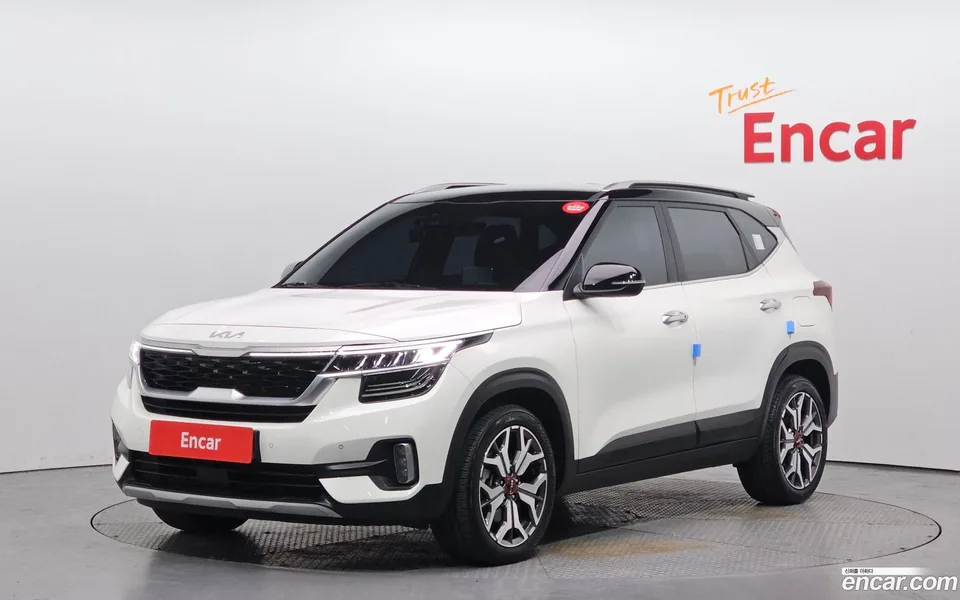 Kia Seltos 1.6 2WD 2022 — фото 1, купить с доставкой в Москву
