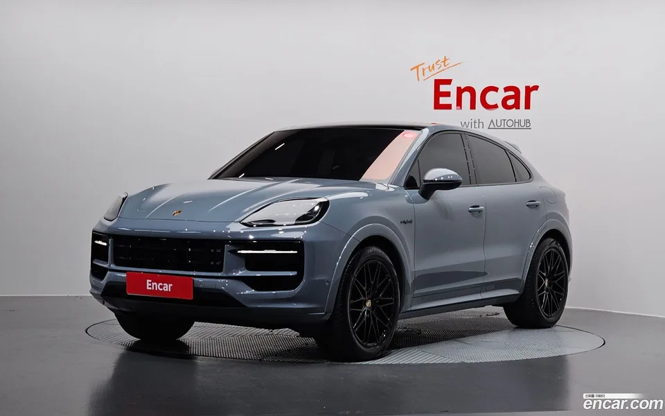 Porsche Cayenne 3.0 E- 2024 — фото 1, купить с доставкой в Москву