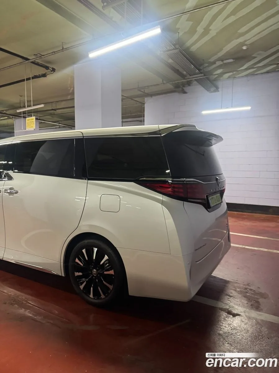 Toyota Alphard 2.5 HEV AWD 2025 — миниатюра 4