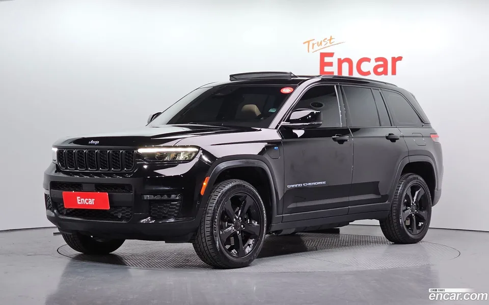 Jeep Grand Cherokee 4xe 2023 — фото 1, купить с доставкой в Москву
